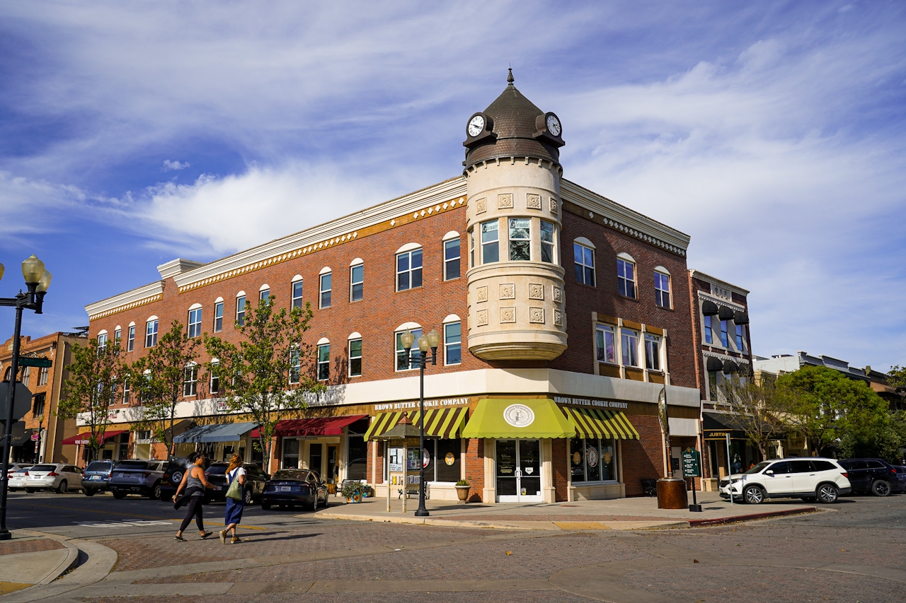The Acorn Building in historic downtown Paso Robles 